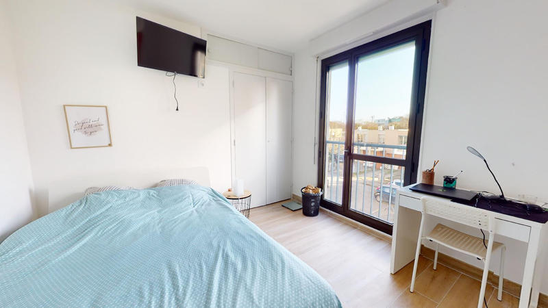 Appartement - 80 m² - 5 pièces