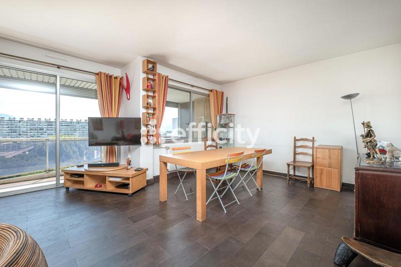 Appartement - 114 m² - 3 pièces