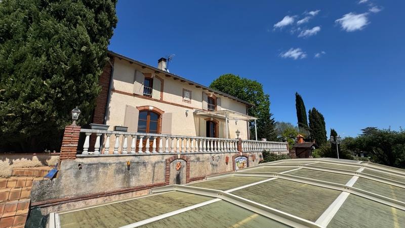 Maison bourgeoise - 277 m² - 7 pièces