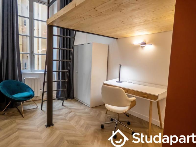 Chambre - 9 m² - 1 pièce