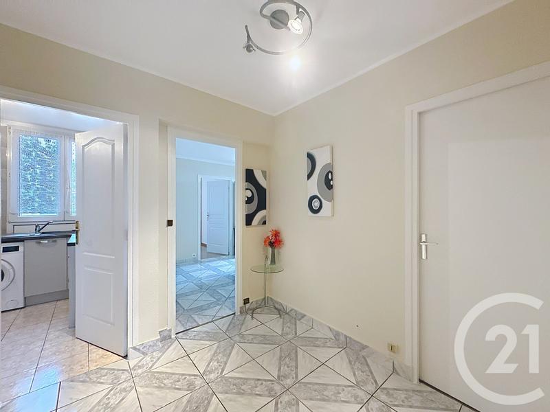 Appartement - 66 m² - 4 pièces