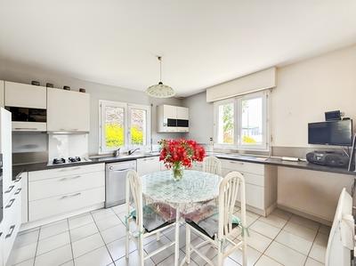 Maison - 112 m² - 6 pièces