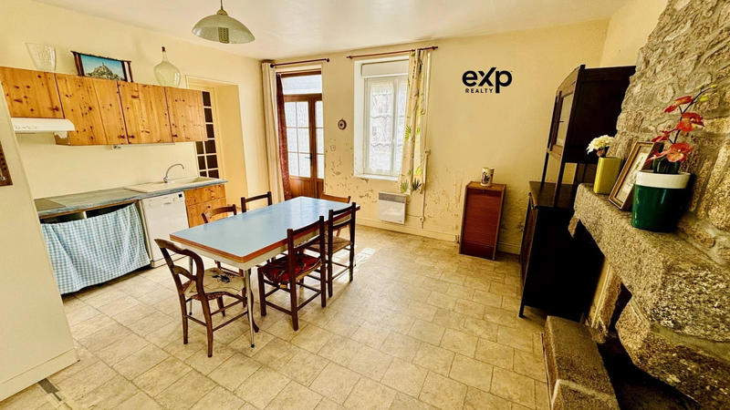 Maison traditionnelle - 143 m² - 7 pièces