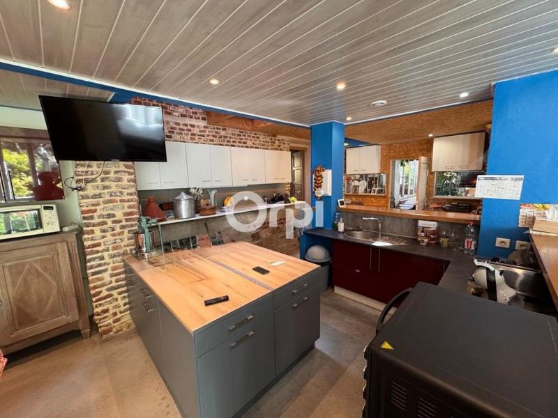 Maison - 338 m² - 6 pièces