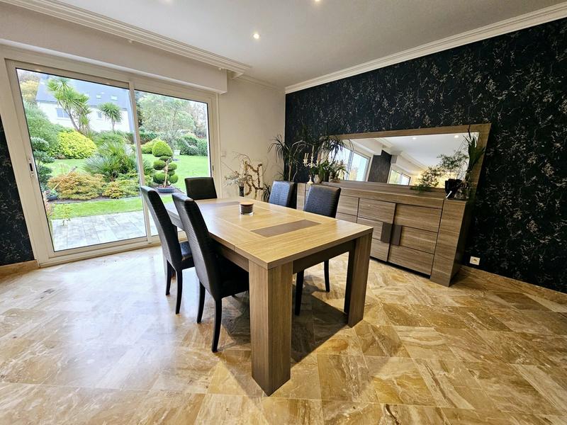 Maison - 142 m² - 6 pièces