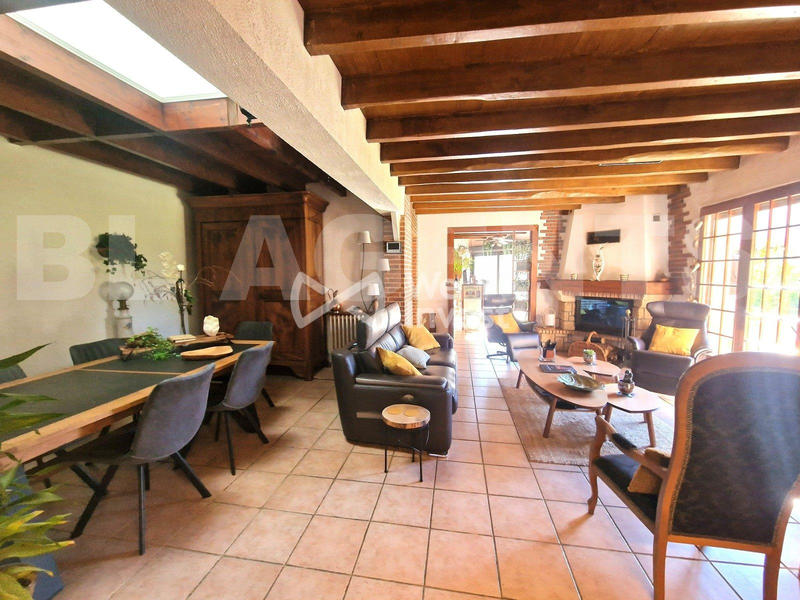 Maison - 171 m² - 6 pièces