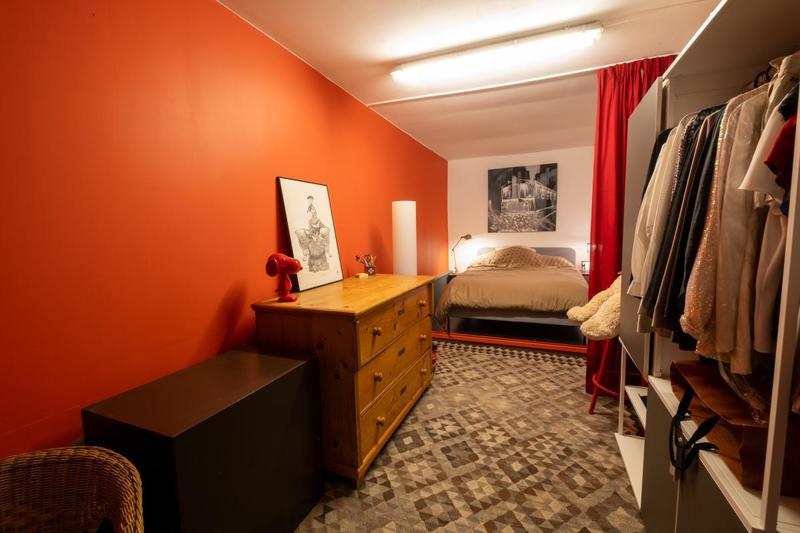 Loft - 323 m² - 6 pièces