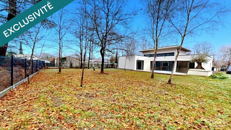 Maison - 153 m² - 8 pièces