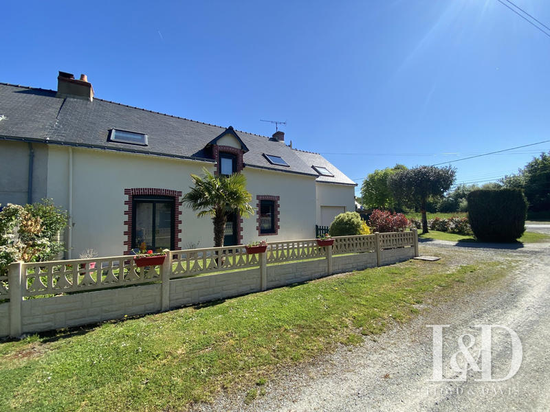 Maison traditionnelle - 160 m² - 8 pièces