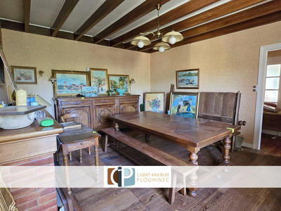 Maison - 332 m² - 9 pièces