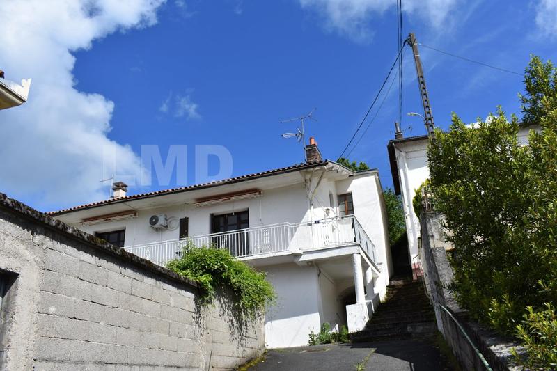 Maison - 80 m² - 7 pièces