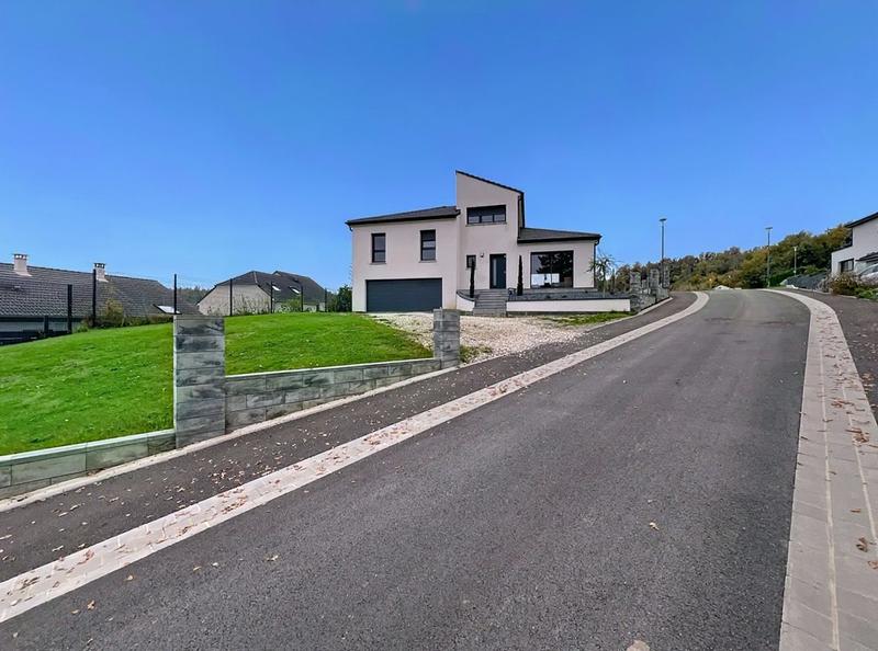 Maison contemporaine - 136 m² - 7 pièces