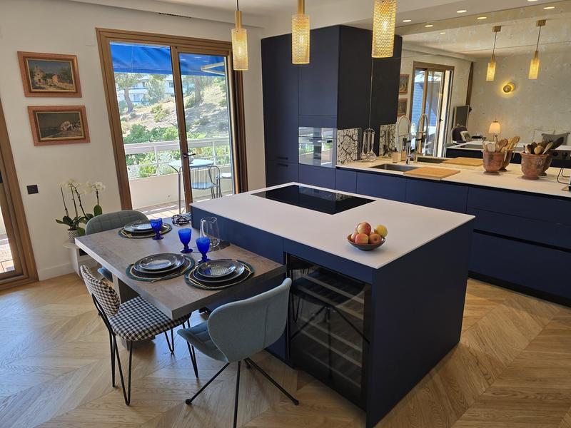 Appartement - 90 m² - 3 pièces