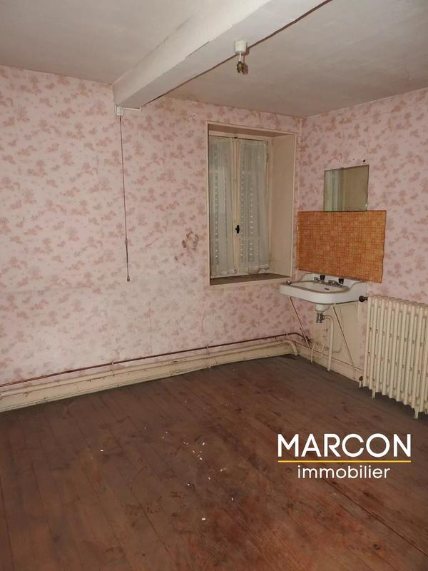 Maison - 214 m² - 12 pièces