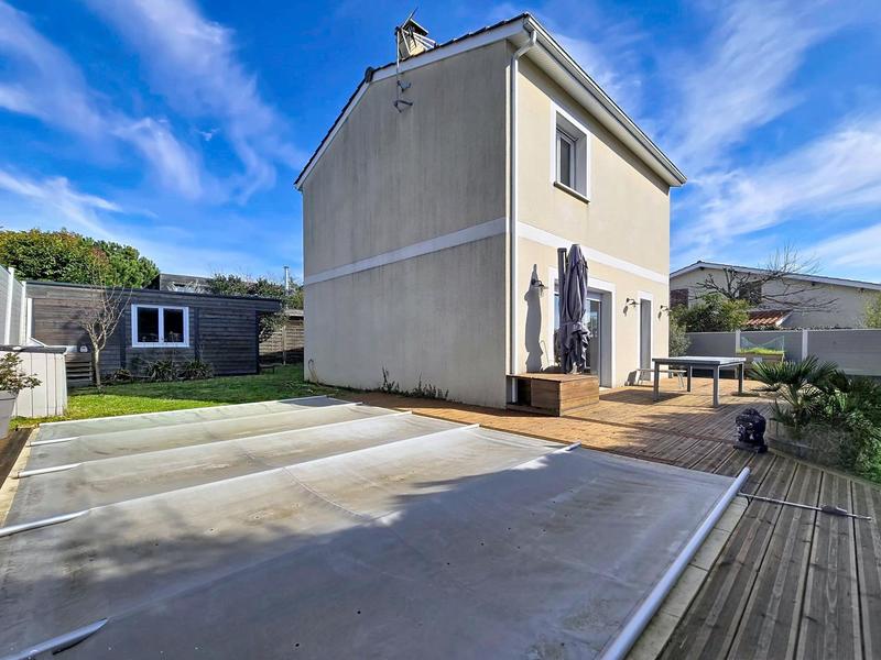 Maison - 88 m² - 4 pièces