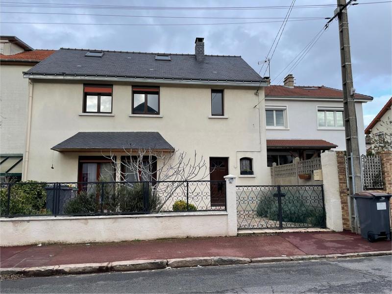 Maison - 135 m² - 6 pièces