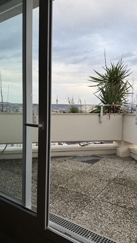 Appartement - 85 m² - 4 pièces