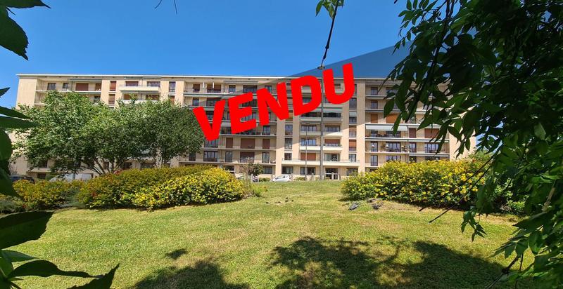 Appartement - 103 m² - 4 pièces