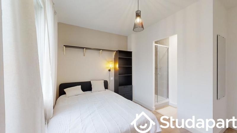 Chambre - 11 m² - 1 pièce