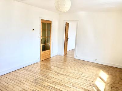 Appartement - 77 m² - 4 pièces