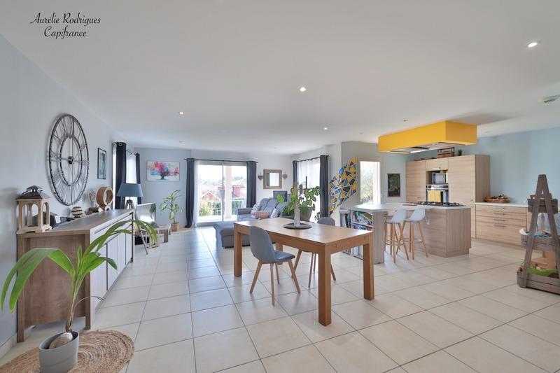 Maison - 122 m² - 5 pièces