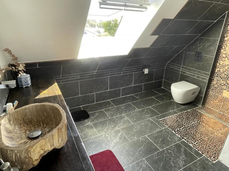 Maison - 190 m² - 8 pièces