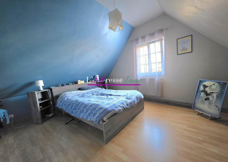 Maison - 200 m² - 7 pièces