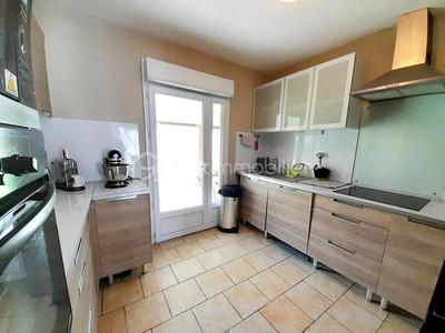 Maison traditionnelle - 132 m² - 7 pièces