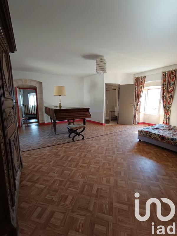 Maison - 400 m² - 5 pièces