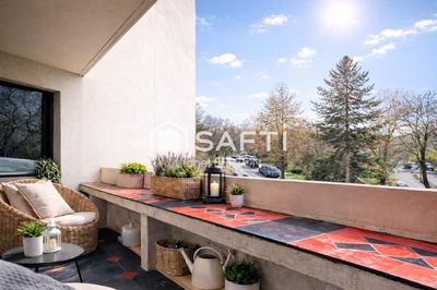 Appartement - 93 m² - 4 pièces