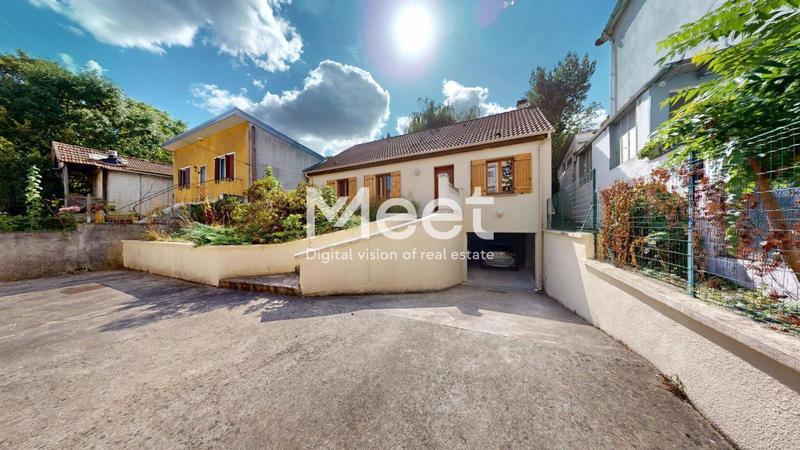 Maison - 82 m² - 4 pièces