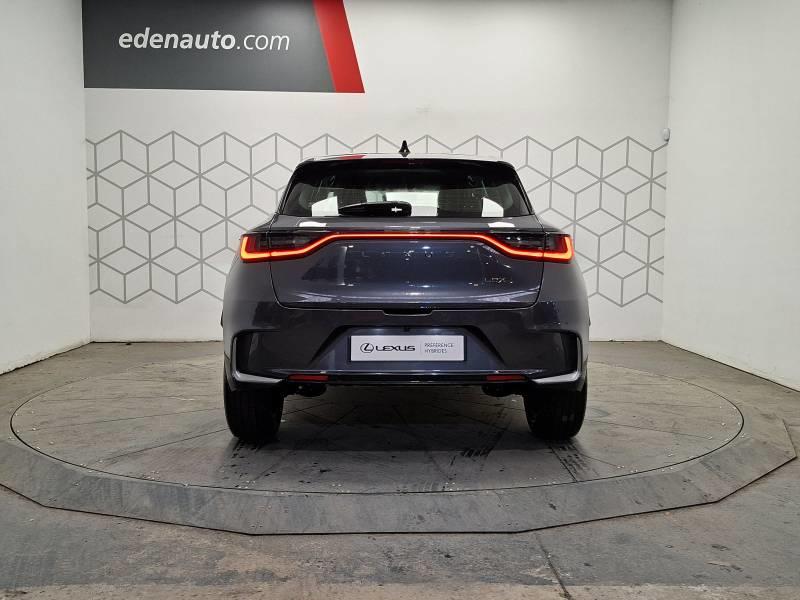 Lexus Lbx 2wd Elegant