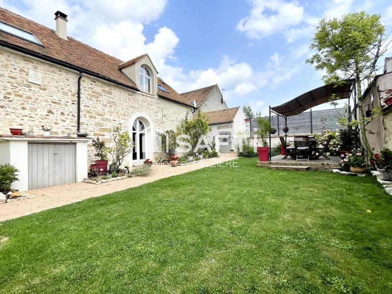 Maison - 285 m² - 8 pièces