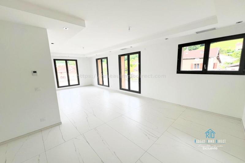 Appartement - 110 m² - 5 pièces