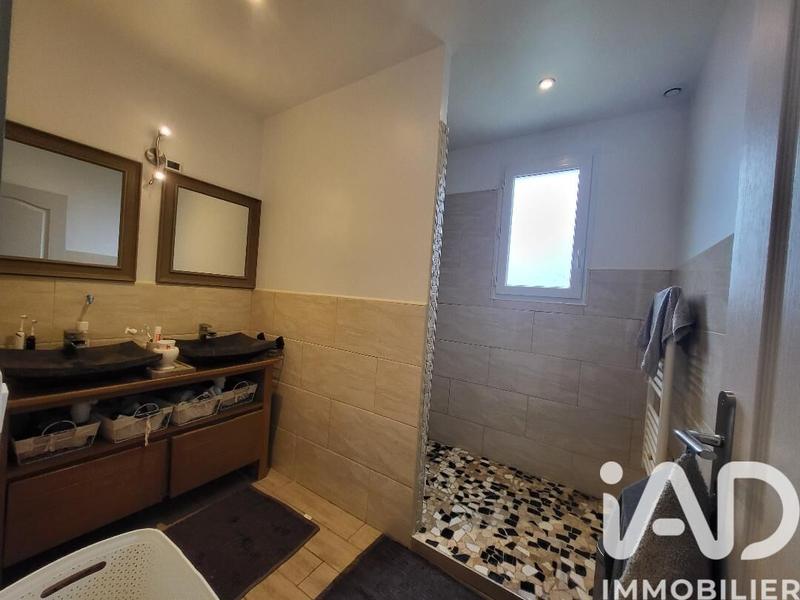 Maison - 147 m² - 7 pièces