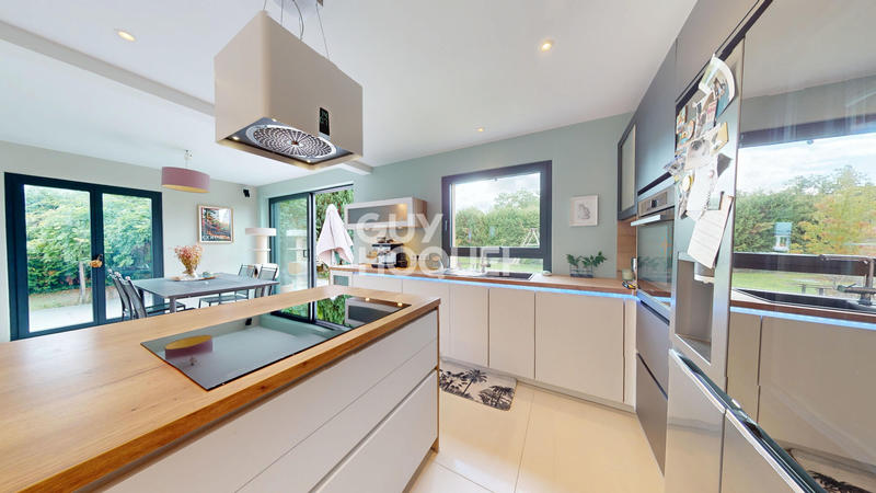 Maison - 100 m² - 5 pièces