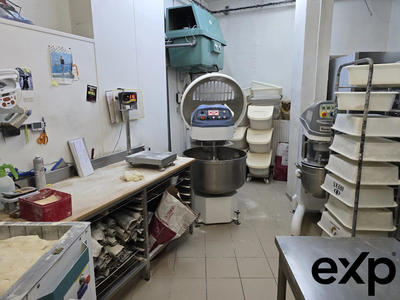 Fonds de commerce - 140 m²