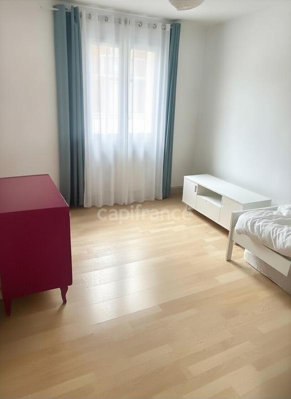 Maison - 106 m² - 6 pièces