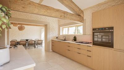 Maison - 202 m² - 8 pièces