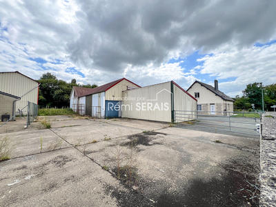 Local d'activité / Entrepôt - 300 m²