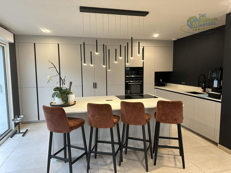 Maison - 160 m² - 7 pièces