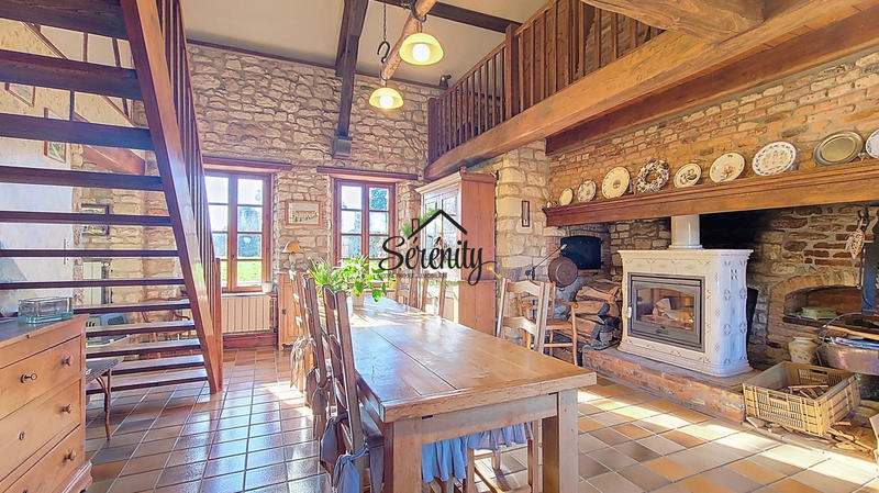 Maison - 359 m² - 11 pièces