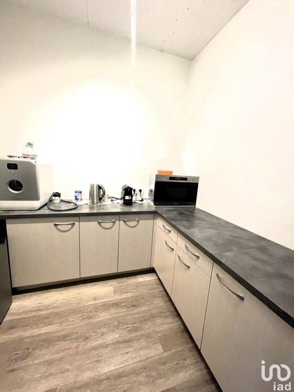 Bureau - 80 m² - 4 pièces