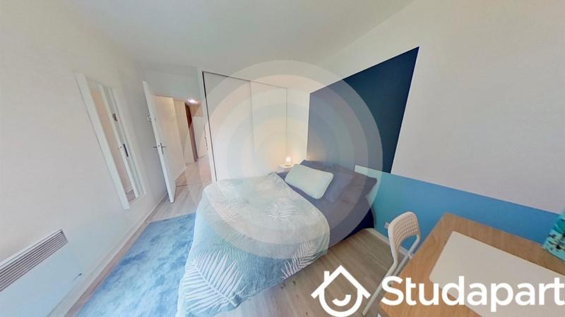 Chambre - 11 m² - 1 pièce