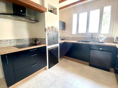 Maison - 96 m² - 5 pièces