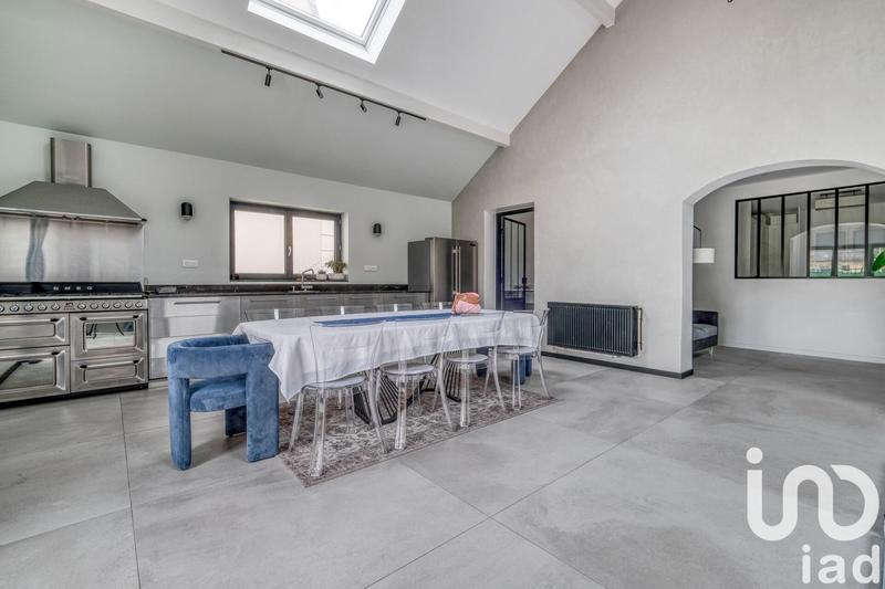 Maison - 166 m² - 7 pièces