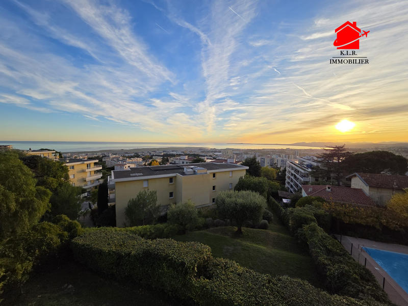 Appartement - 103 m² - 4 pièces