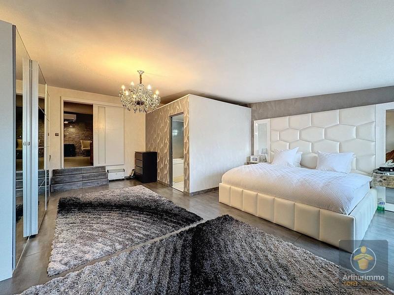 Maison - 130 m² - 3 pièces