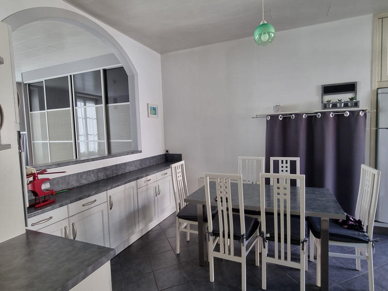 Maison - 175 m² - 6 pièces