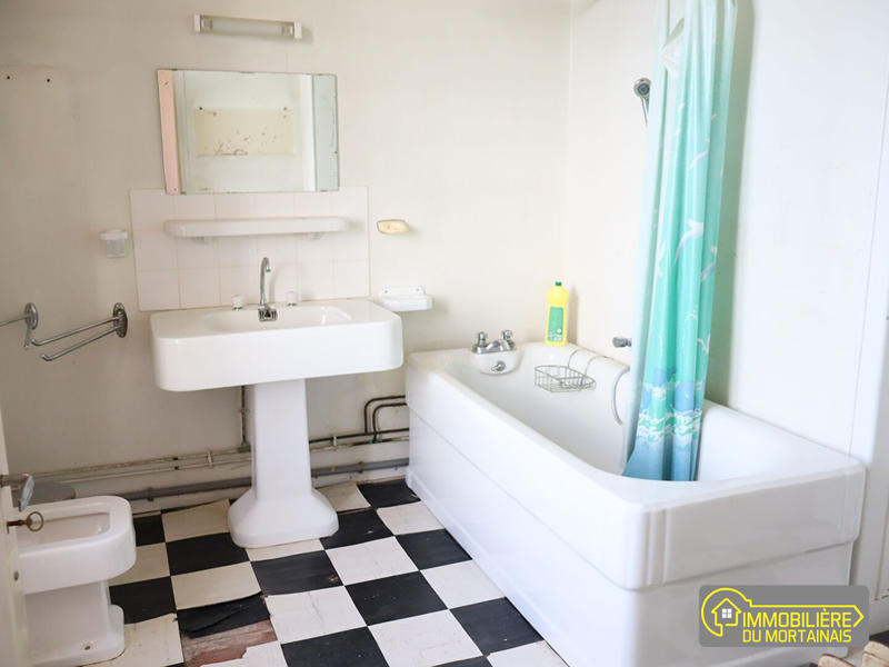 Maison - 209 m² - 11 pièces